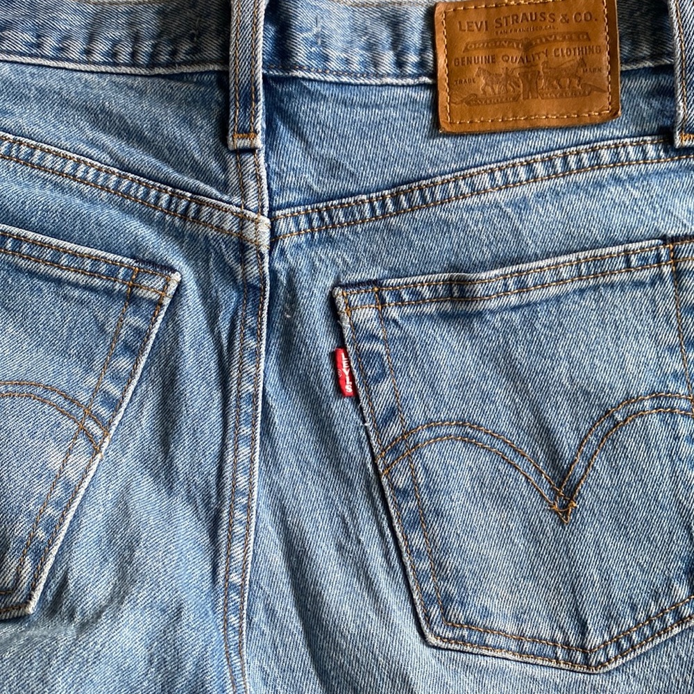 Levi’s Wedgie Jeans
